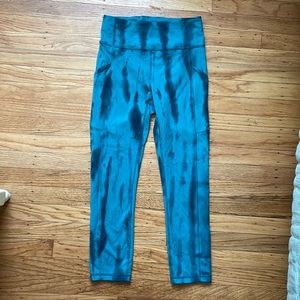 Lululemon Tie Dye crop leggings